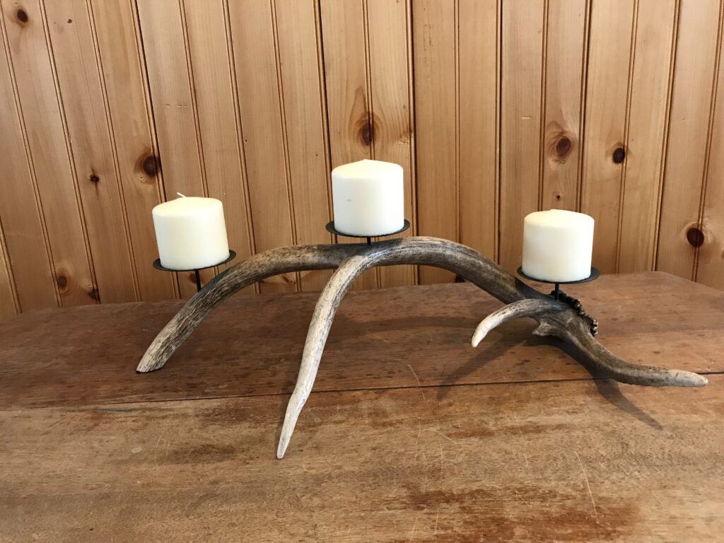 Candleholder elk antler 3-pillar